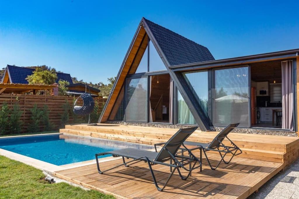 Villa Zeytin Havuzlu Jakuzili Fethiye Exterior foto