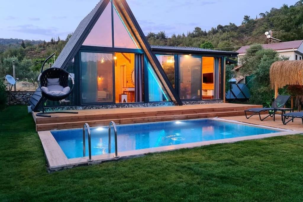 Villa Zeytin Havuzlu Jakuzili Fethiye Exterior foto
